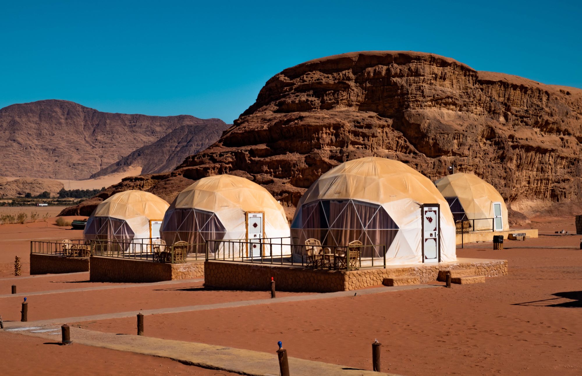 &quot;Марсіанські&quot; пейзажі, два моря та чудо світу. Всі тонкощі самостійної поїздки до Йорданії